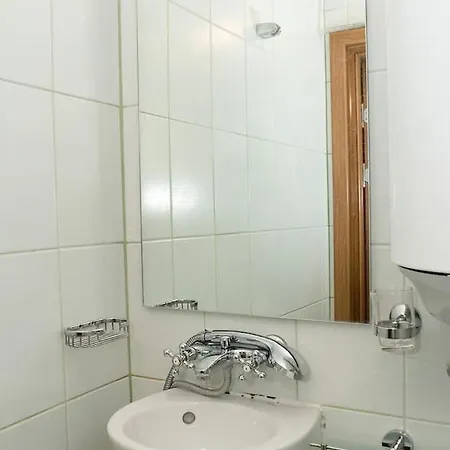 Quiet & Private 1bdr Apt In Levski + Parking