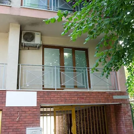 Quiet & Private 1bdr Apt In Levski + Parking * Warna
