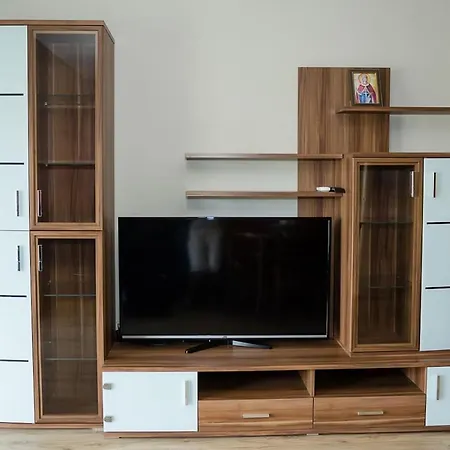 Apartment Quiet & Private 1bdr Apt In Levski + Parking Warna