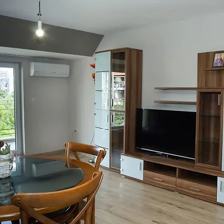 Quiet & Private 1bdr Apt In Levski + Parking * Warna